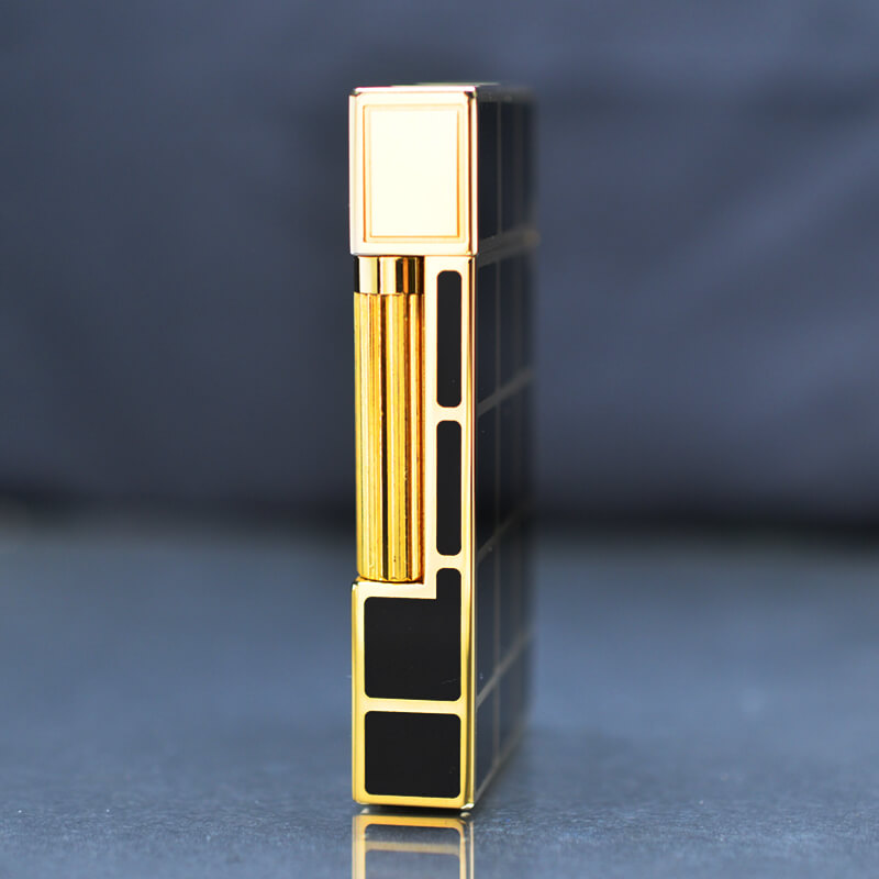 Bật Lửa ST Dupont Sơn Mài Kẻ Ô Vuông D97
